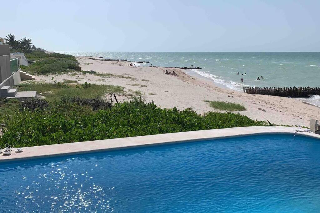 Villa La Casa Amarilla Frente Al Mar Chelem Exterior foto